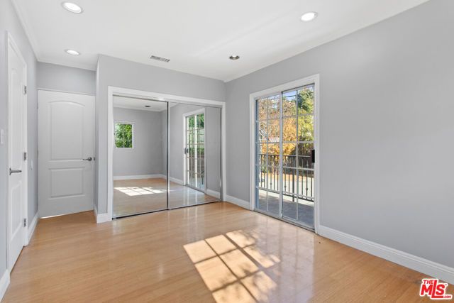 138 N Almont Drive, West Hollywood, CA 90048