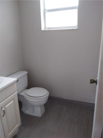 6507 Winfield Boulevard 125-C, Margate, FL 33063