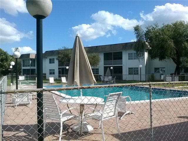 6507 Winfield Boulevard 125-C, Margate, FL 33063