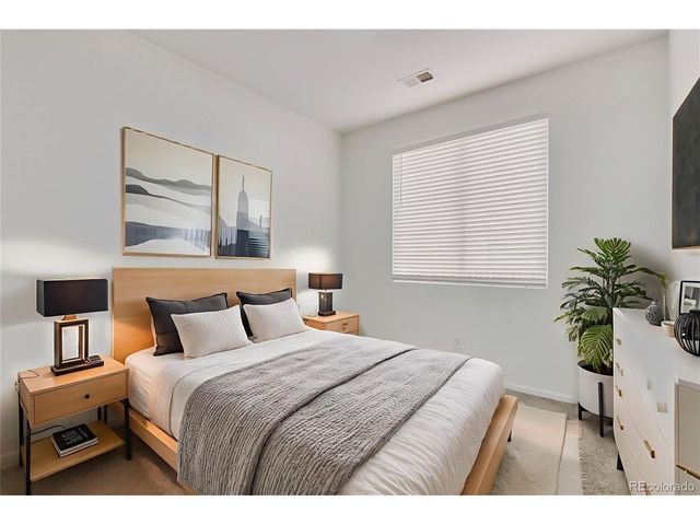 20484 E Hampden Pl, Aurora, CO 80013