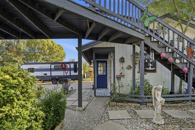 28515 Saxet, Boerne, TX 78006
