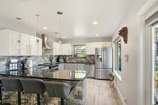 28515 Saxet, Boerne, TX 78006