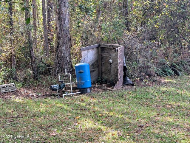 133 MULLIS Avenue, Interlachen, FL 32148