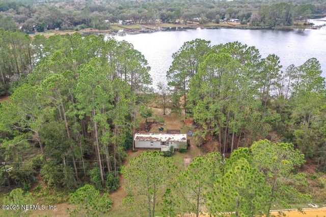 133 MULLIS Avenue, Interlachen, FL 32148