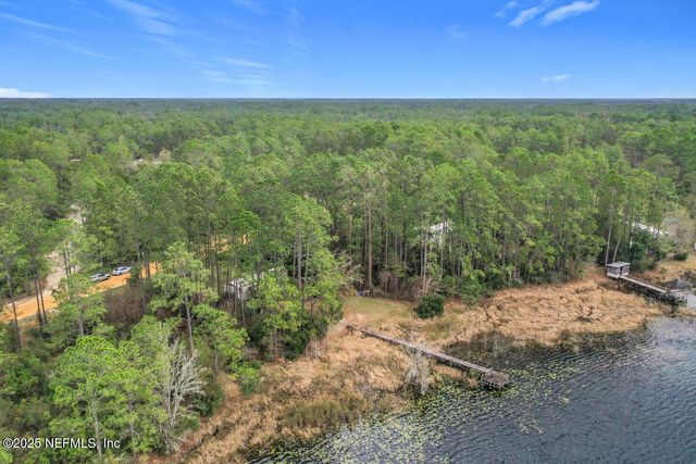 133 MULLIS Avenue, Interlachen, FL 32148