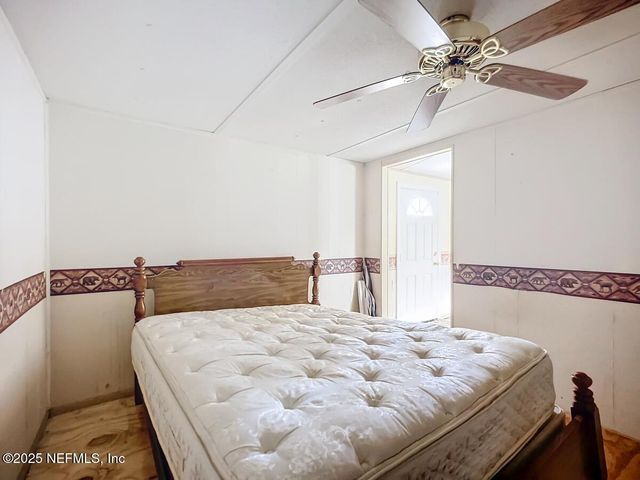 133 MULLIS Avenue, Interlachen, FL 32148