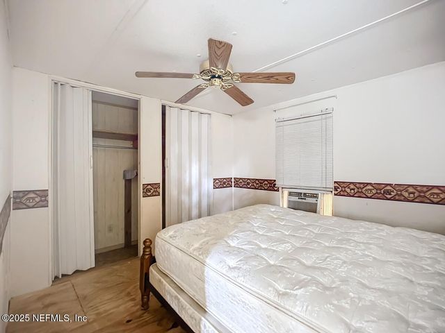 133 MULLIS Avenue, Interlachen, FL 32148