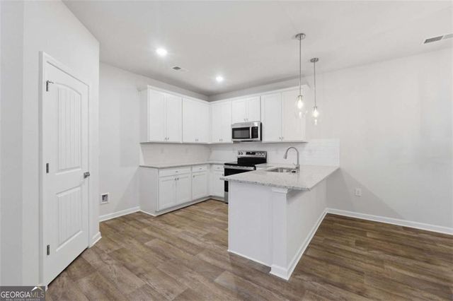 3650 PARKWAY JAMES Drive, Snellville, GA 30039