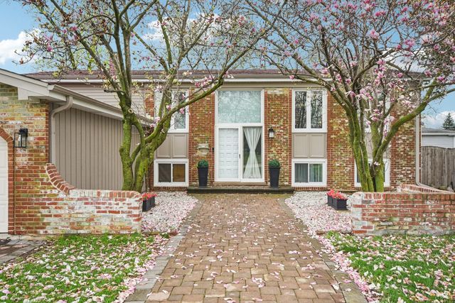 941 W Army Trail Boulevard, Addison, IL 60101