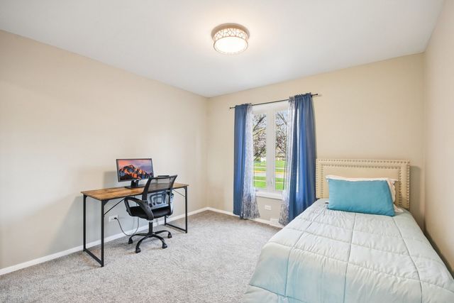 941 W Army Trail Boulevard, Addison, IL 60101