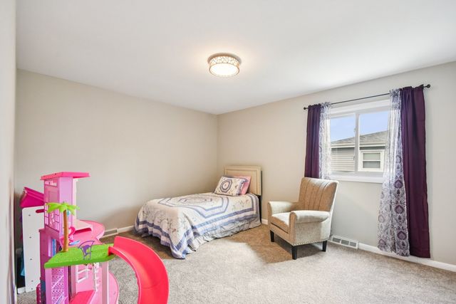 941 W Army Trail Boulevard, Addison, IL 60101