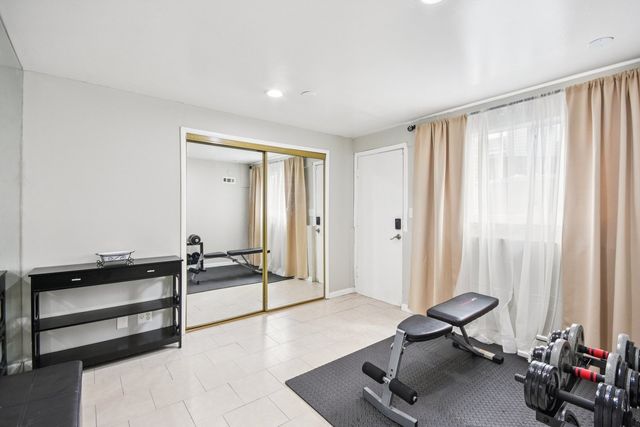 941 W Army Trail Boulevard, Addison, IL 60101