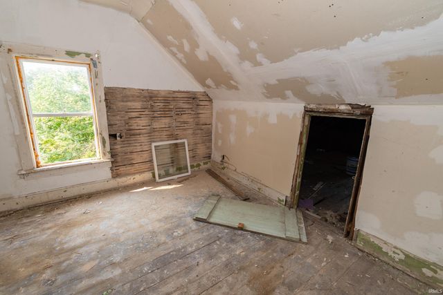 529 Euclid Avenue, South Bend, IN 46628