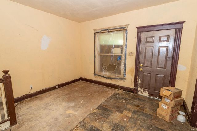 529 Euclid Avenue, South Bend, IN 46628