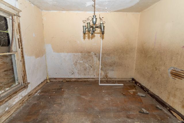 529 Euclid Avenue, South Bend, IN 46628