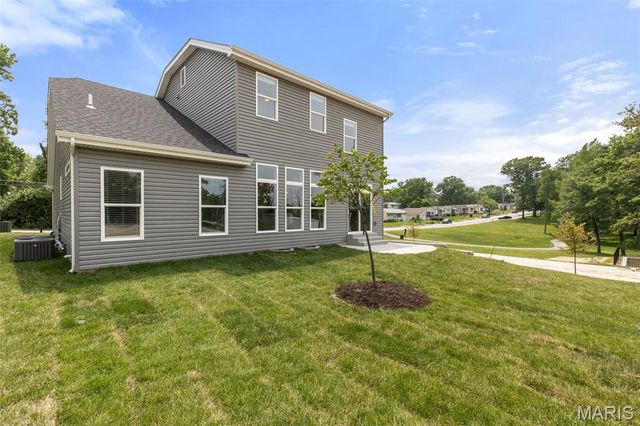 409 Spears Street, St Louis, MO 63127