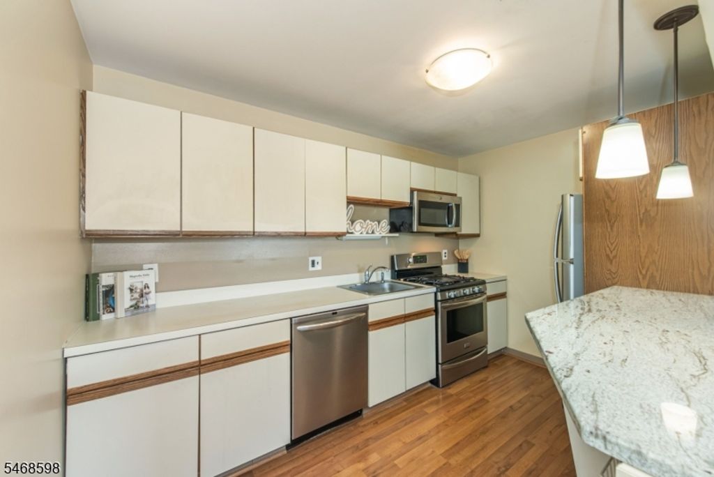 50 W Lindsley Road 53, Cedar Grove Twp., NJ 07009 — photo 5
