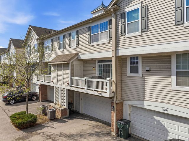 1526 E Arbor Lane, Arlington Heights, IL 60004