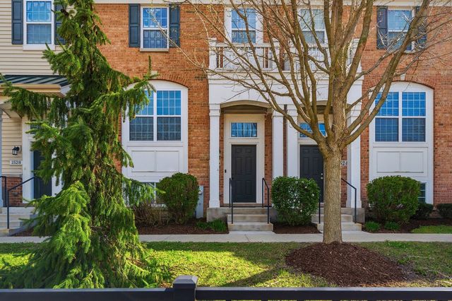 1526 E Arbor Lane, Arlington Heights, IL 60004