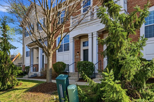 1526 E Arbor Lane, Arlington Heights, IL 60004
