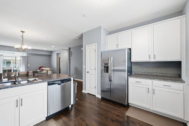 1526 E Arbor Lane, Arlington Heights, IL 60004