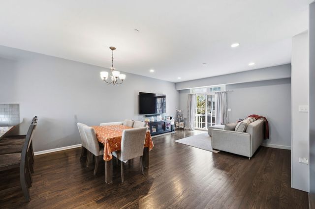 1526 E Arbor Lane, Arlington Heights, IL 60004