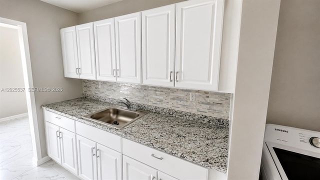 2954 NW 192nd Ter, Miami Gardens, FL 33056