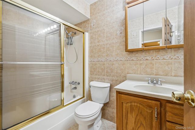 5 Haiti Lane, Coram, NY 11727