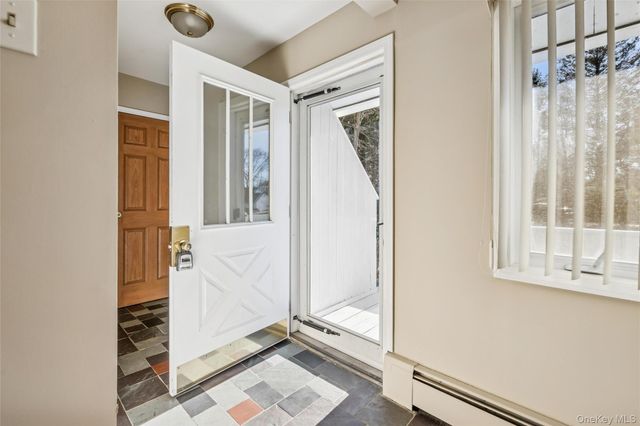 5 Haiti Lane, Coram, NY 11727