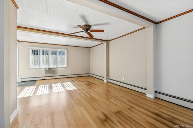 5 Haiti Lane, Coram, NY 11727