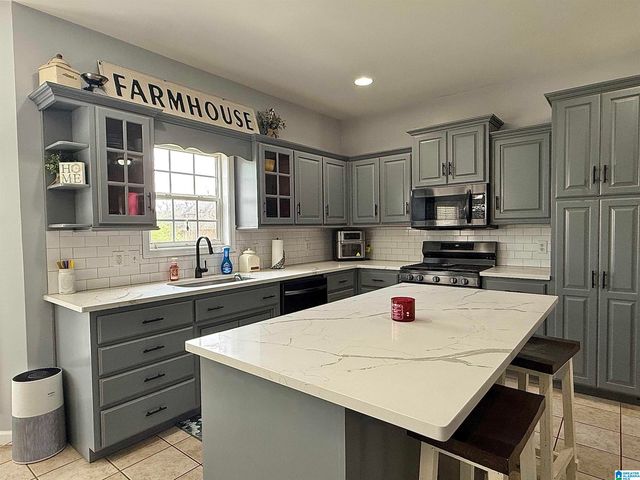 4735 CRESTVIEW DRIVE, Gardendale, AL 35071