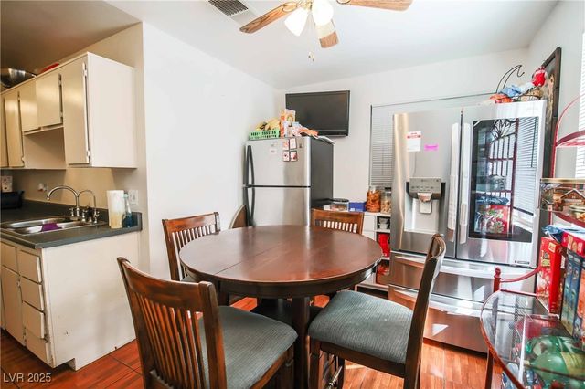 3726 Glow Drive, Las Vegas, NV 89115