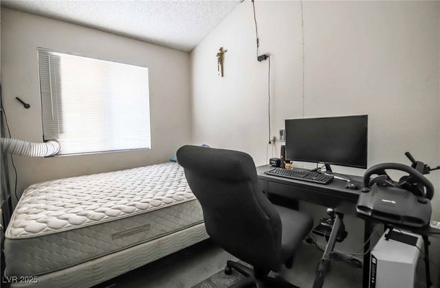 3726 Glow Drive, Las Vegas, NV 89115