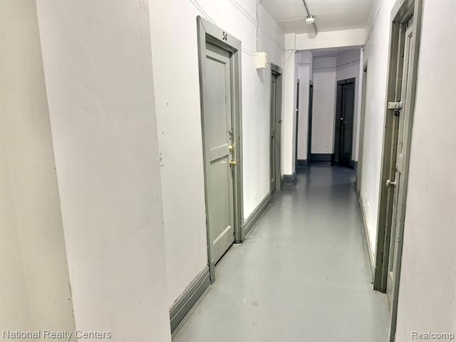 8120 E Jefferso E Jefferson Avenue 7E, Detroit, MI 48214