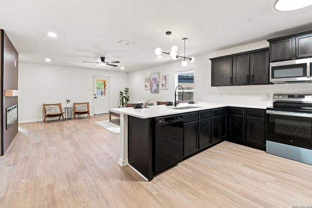 2835 PRESLEY MDW, San Antonio, TX 78222
