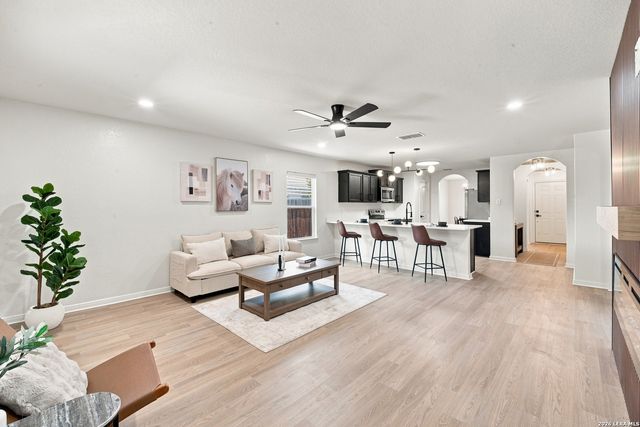 2835 PRESLEY MDW, San Antonio, TX 78222