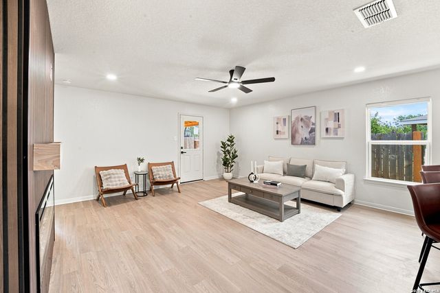 2835 PRESLEY MDW, San Antonio, TX 78222