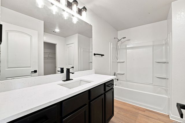 2835 PRESLEY MDW, San Antonio, TX 78222