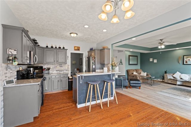 3817 Laurens Circle, New Albany, IN 47150