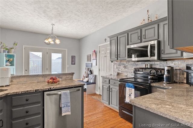 3817 Laurens Circle, New Albany, IN 47150