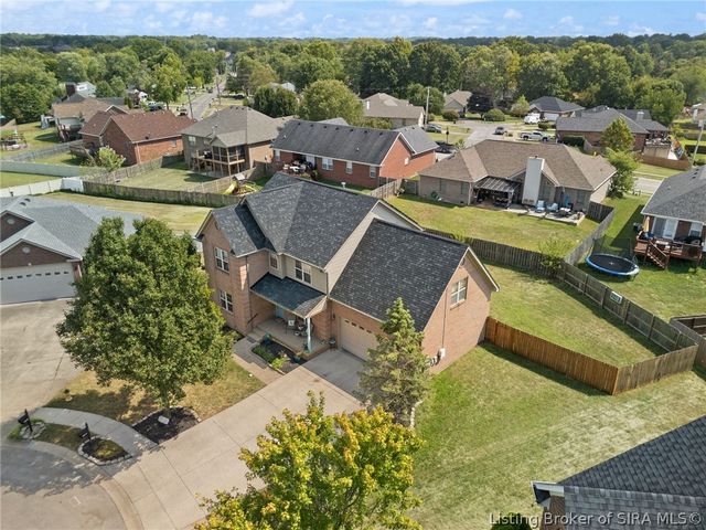 3817 Laurens Circle, New Albany, IN 47150