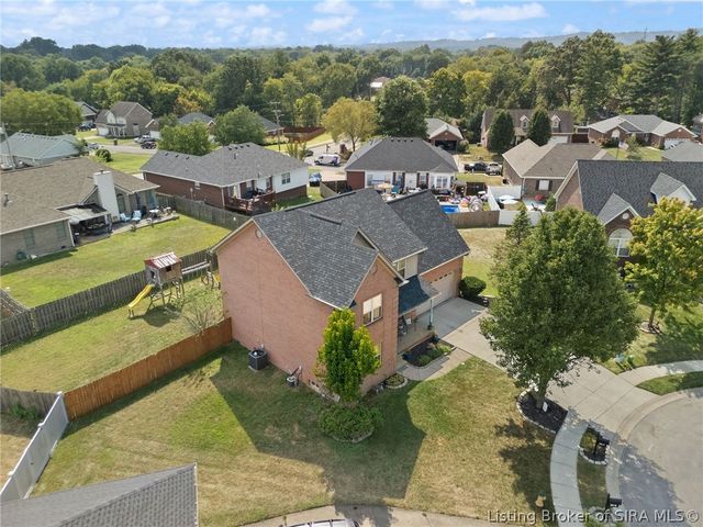 3817 Laurens Circle, New Albany, IN 47150