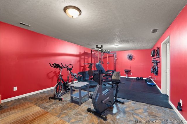 3817 Laurens Circle, New Albany, IN 47150