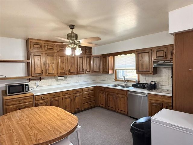 1817 Beech Street, Atchison, KS 66002