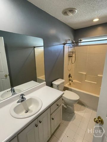 8 Olympic Court, Savannah, GA 31419