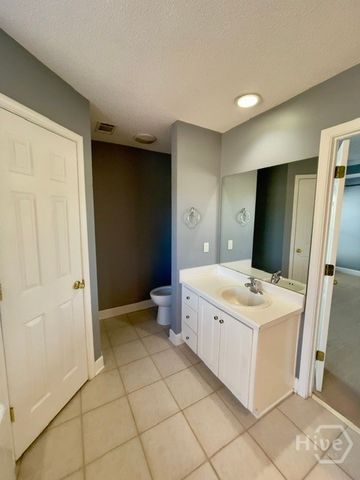 8 Olympic Court, Savannah, GA 31419