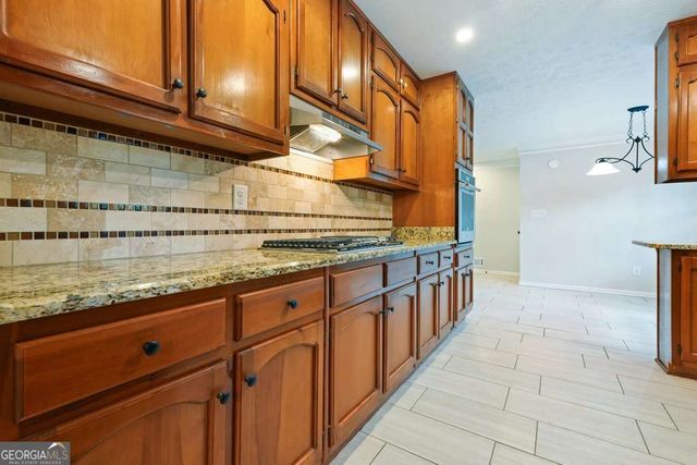 556 Lees Trace SW, Marietta, GA 30064