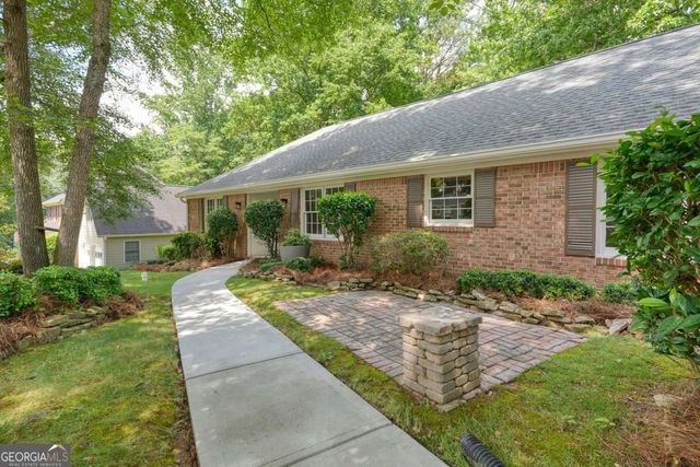 556 Lees Trace SW, Marietta, GA 30064
