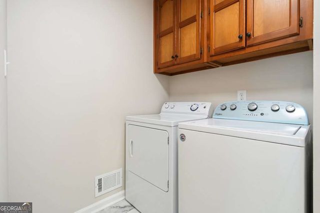 556 Lees Trace SW, Marietta, GA 30064