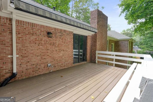 556 Lees Trace SW, Marietta, GA 30064